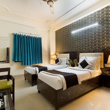 The Alpino Hotel 뉴델리 외부 사진