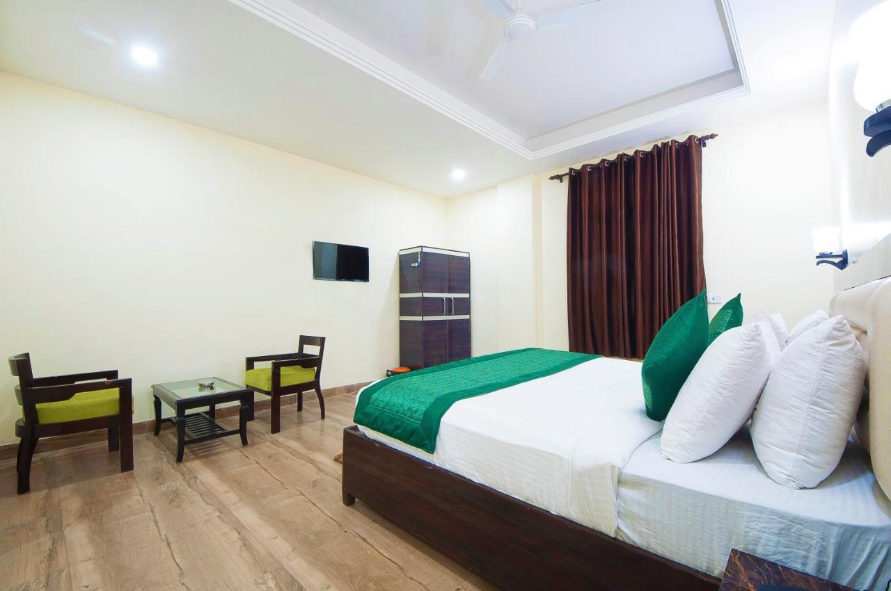 The Alpino Hotel 뉴델리 외부 사진