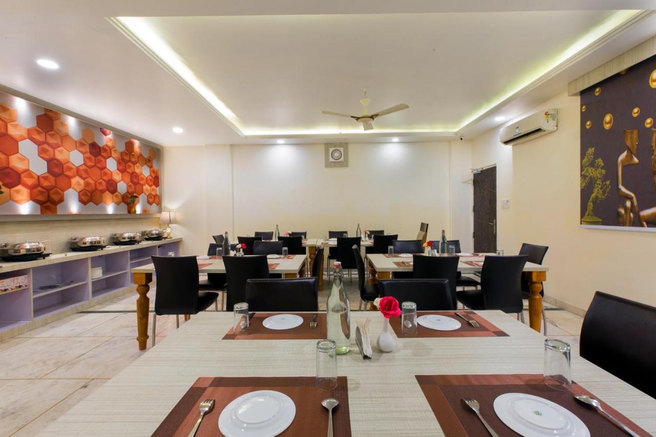 The Alpino Hotel 뉴델리 외부 사진