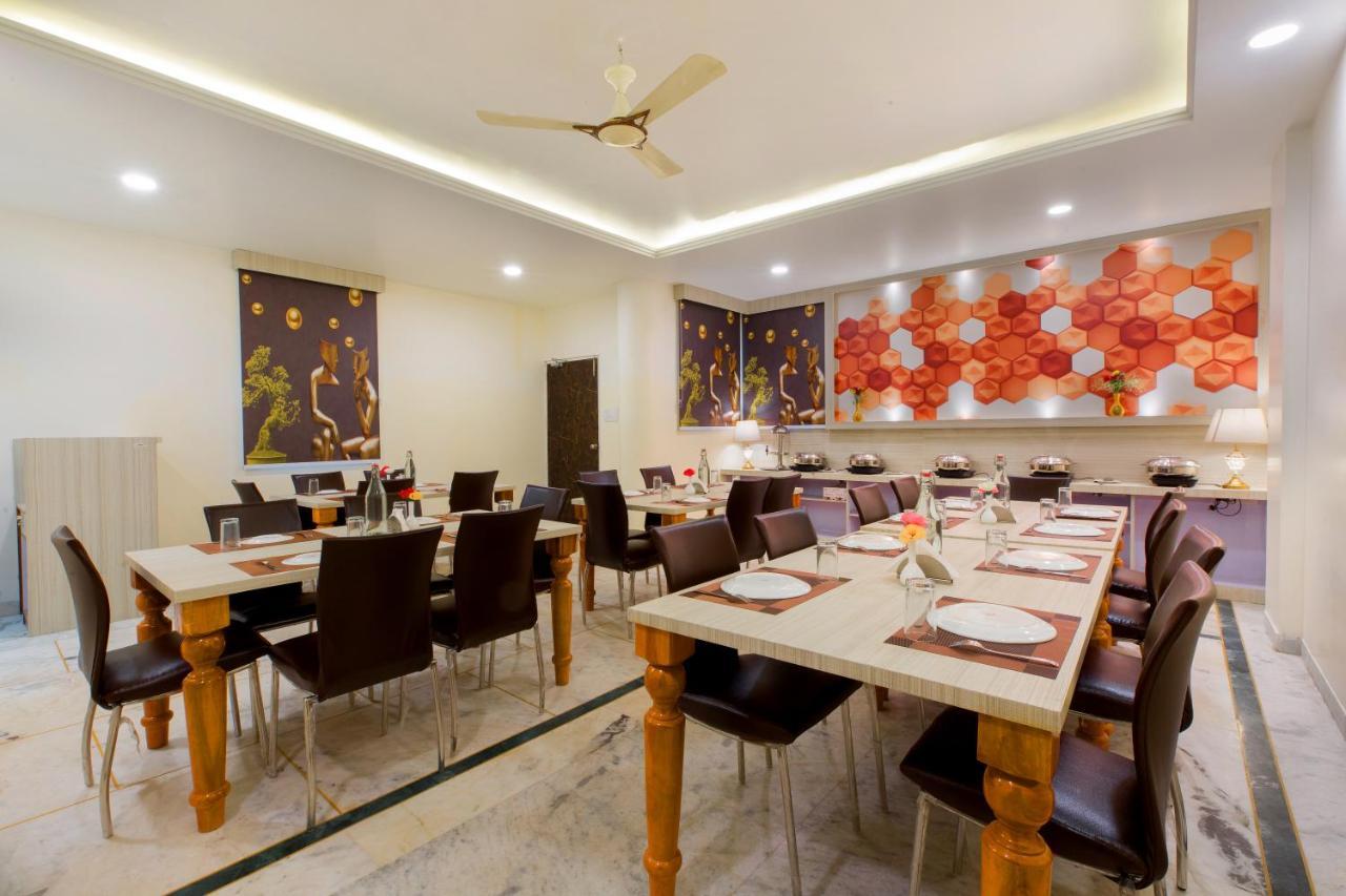 The Alpino Hotel 뉴델리 외부 사진
