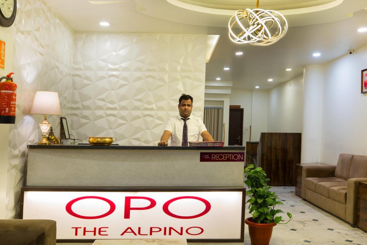 The Alpino Hotel 뉴델리 외부 사진
